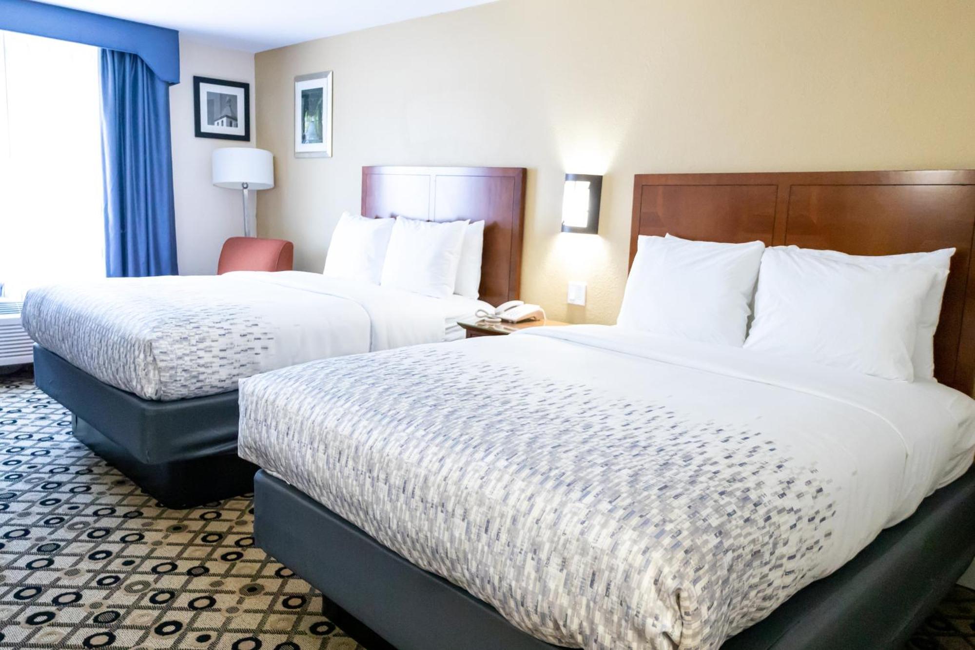 Days Inn By Wyndham College Park Atlanta Airport South Экстерьер фото